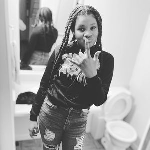 Meet your Posher, Michaela